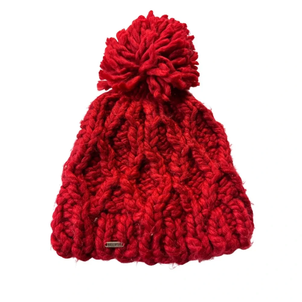 Hollister Red Chunky Cable Knit Pom-Pom Beanie Winter Hat